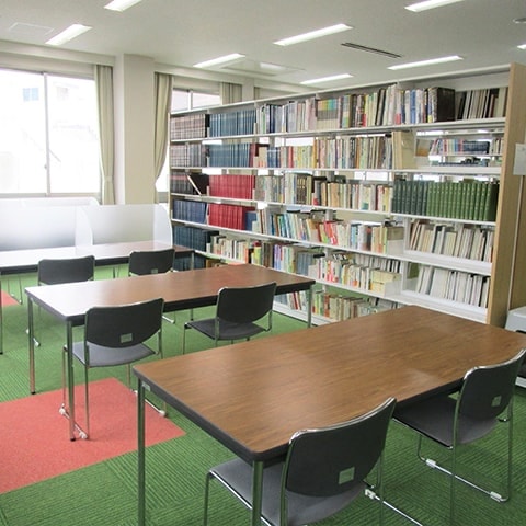 閲覧スペース 画像